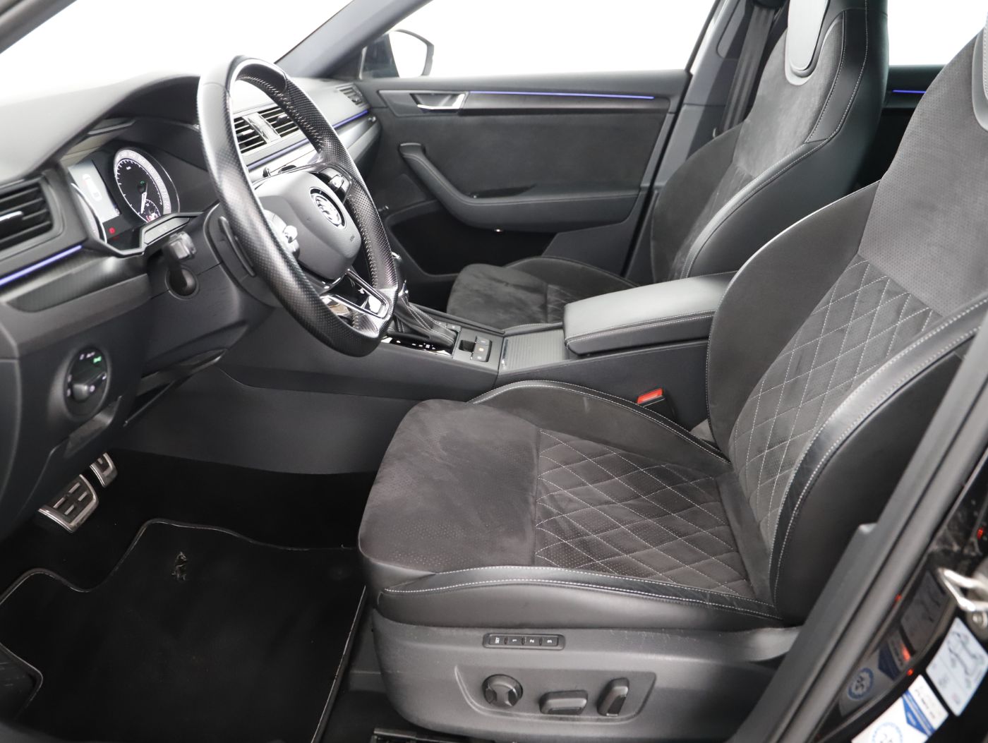 Skoda Superb Combi iV Sportline DSG | Bild 14 von 28