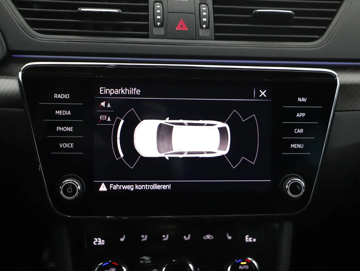 Skoda Superb Combi iV Sportline DSG | Bild 22 von 28