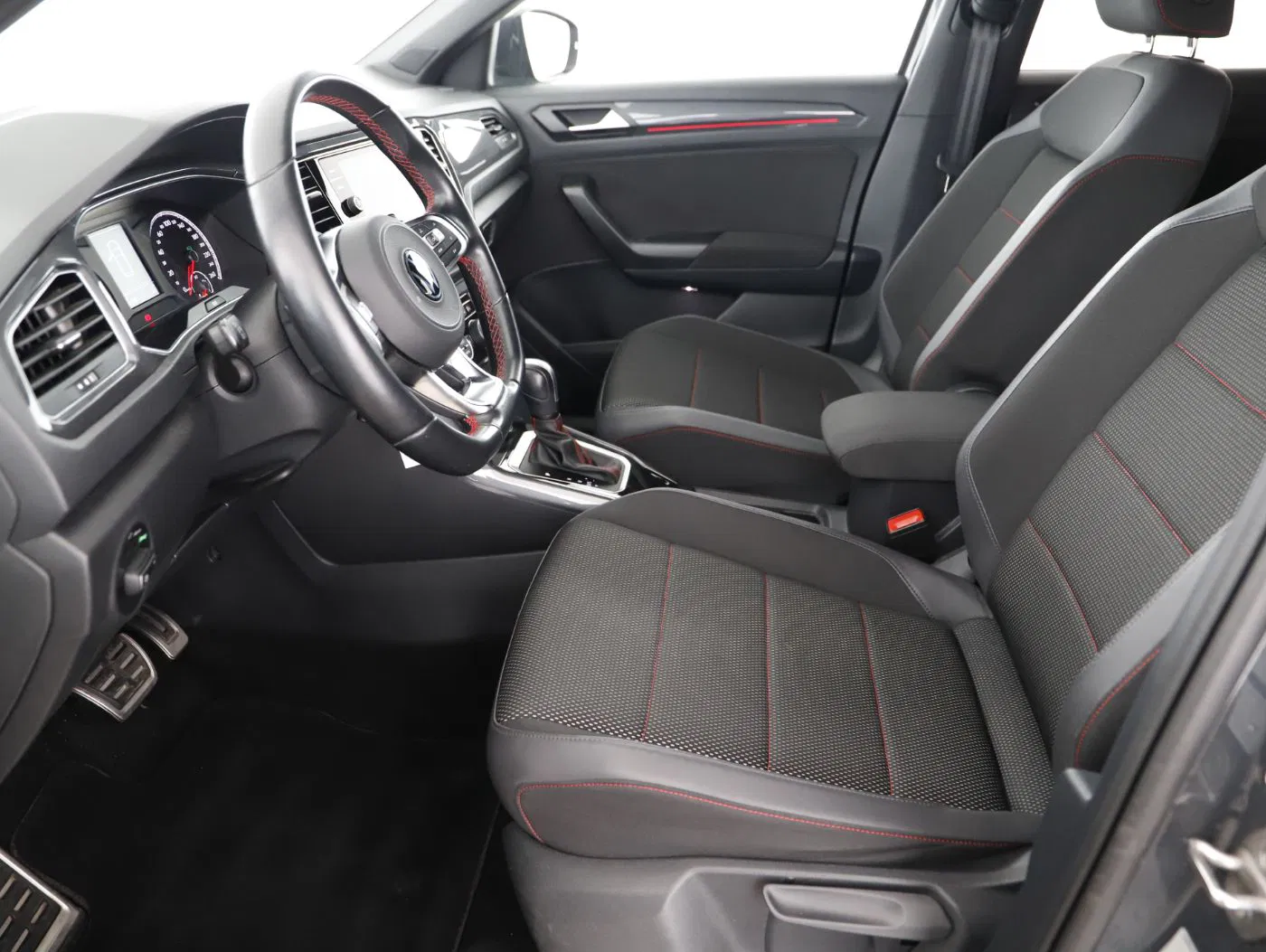 VW T-Roc 1.5TSI Sport DSG | Bild 10 von 23