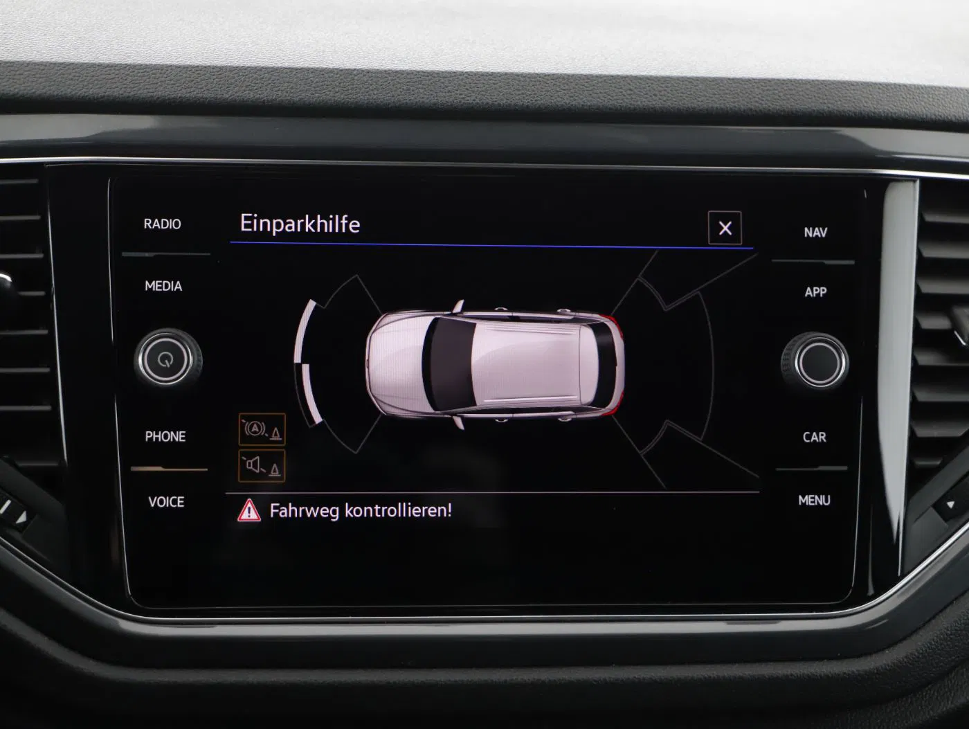 VW T-Roc 1.5TSI Sport DSG | Bild 21 von 23