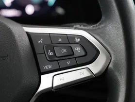 VW Golf Var 2.0 TDI DSG | Thumbnail 16 von 26