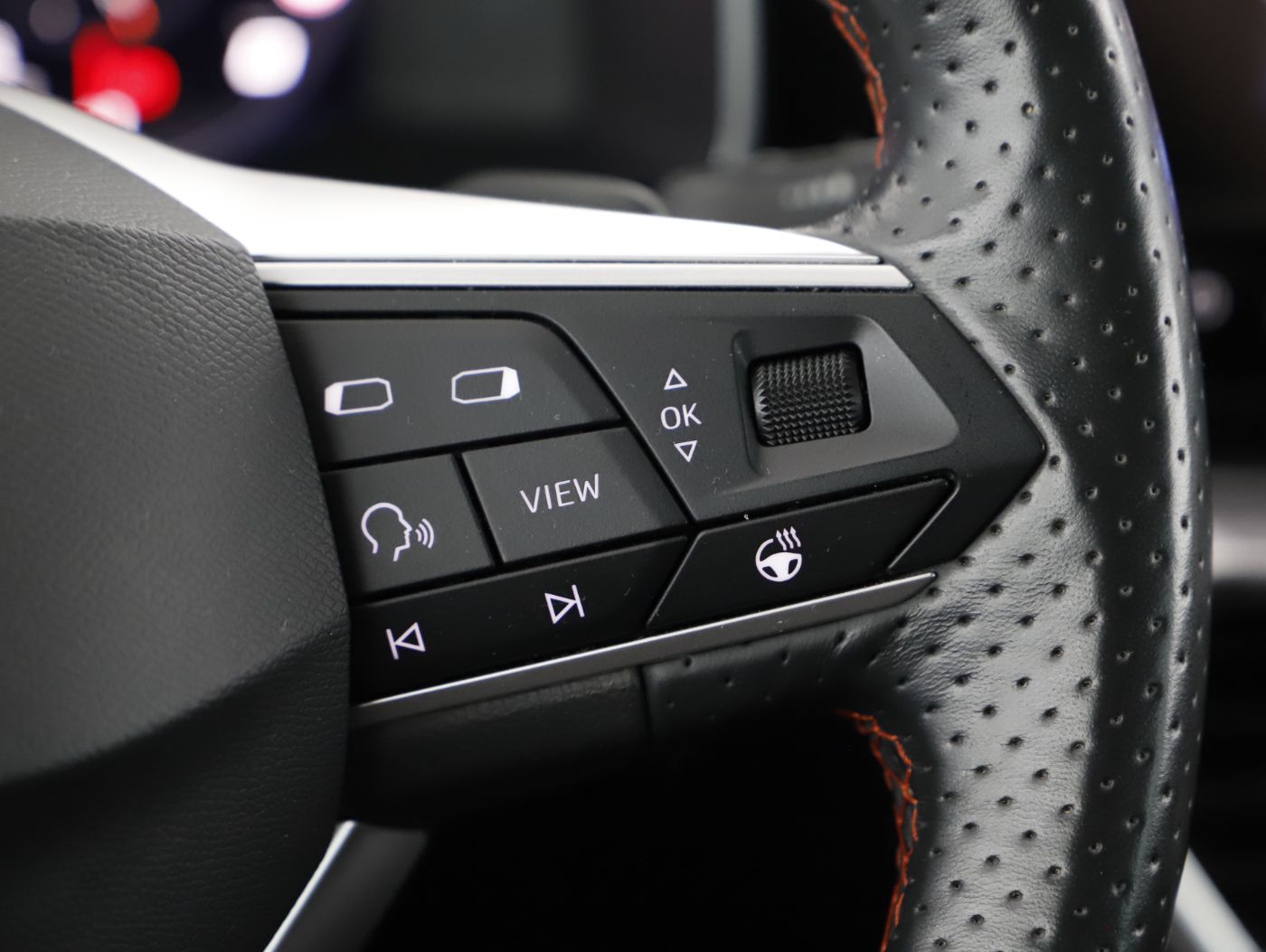 Seat Leon ST 2.0 TDI 4Drive FR DSG | Bild 15 von 24