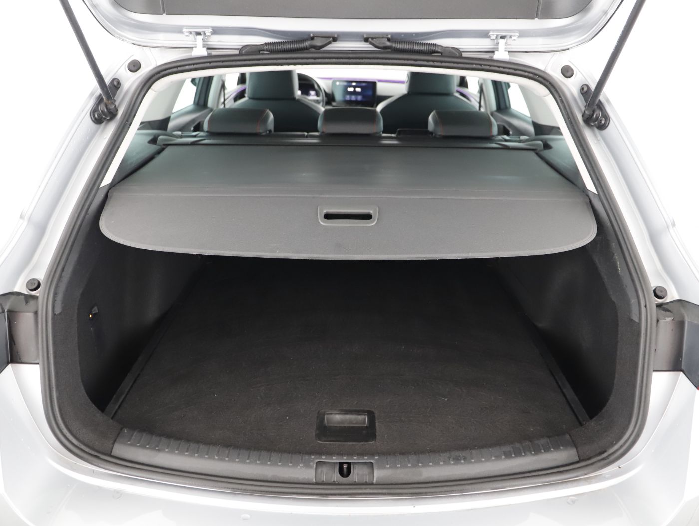 Seat Leon ST 2.0 TDI 4Drive FR DSG | Bild 22 von 24