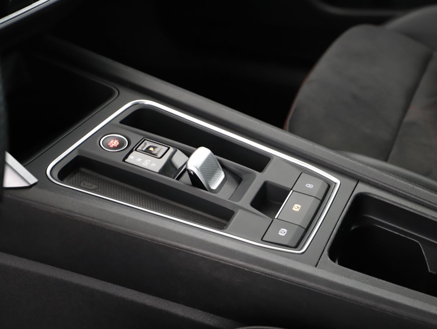 Seat Leon ST 2.0 TDI 4Drive FR DSG | Bild 20 von 24