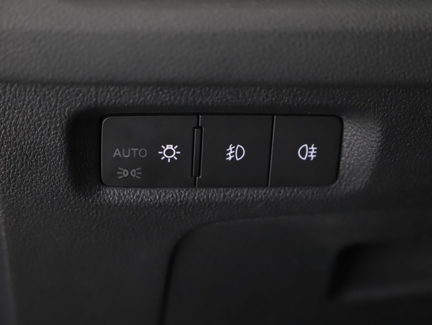 Skoda Octavia Combi 2.0 TDI Amb. DSG | Bild 8 von 24