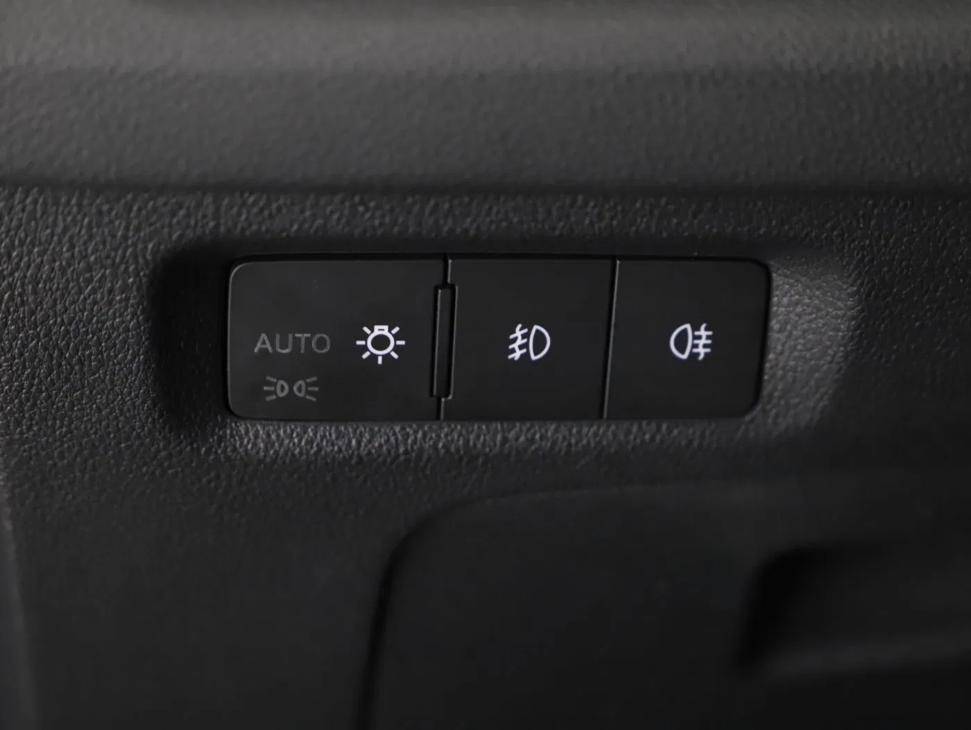 Skoda Octavia Combi 2.0 TDI Amb. DSG | Bild 8 von 24