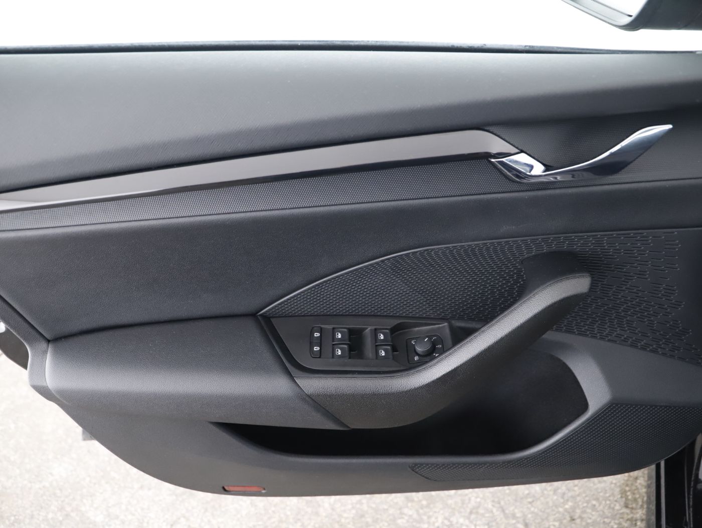 Skoda Octavia Combi 2.0 TDI Amb. DSG | Bild 9 von 24