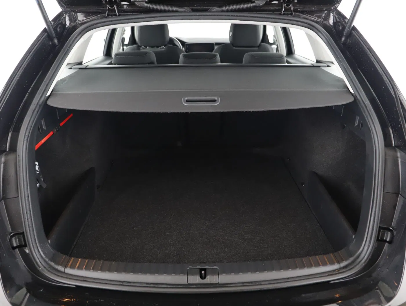 Skoda Octavia Combi 2.0 TDI Amb. DSG | Bild 23 von 24