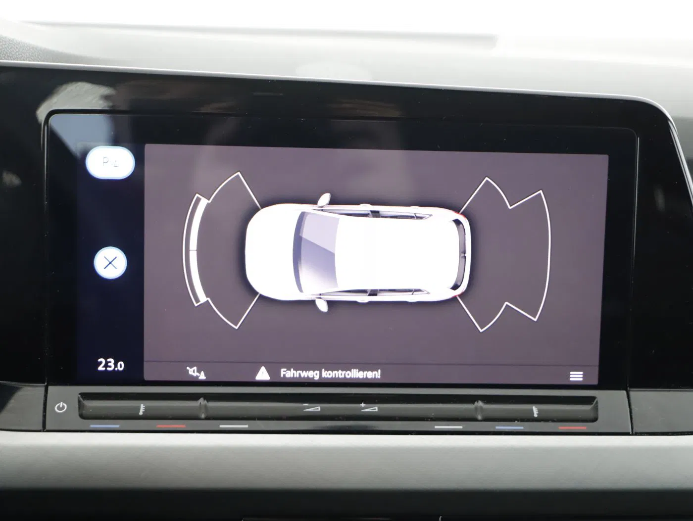 VW Golf VIII 2.0 TDI Life | Bild 16 von 23