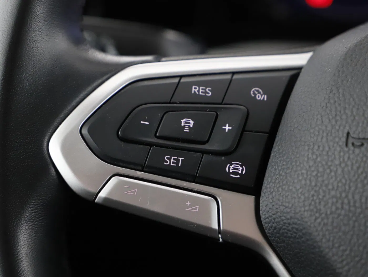 VW Golf VIII 2.0 TDI Life | Bild 18 von 23