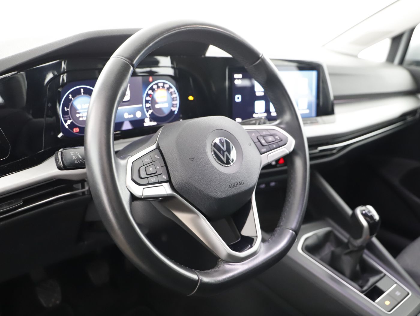 VW Golf VIII 2.0 TDI Life | Bild 10 von 28