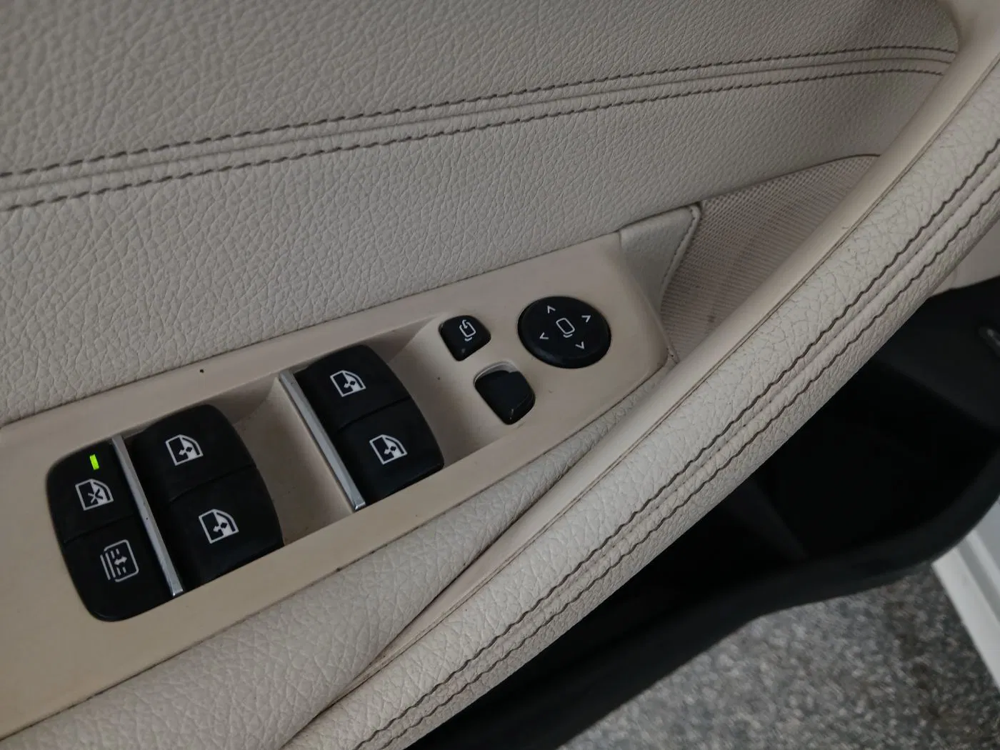 BMW 518d Lim. Aut | Bild 12 von 26