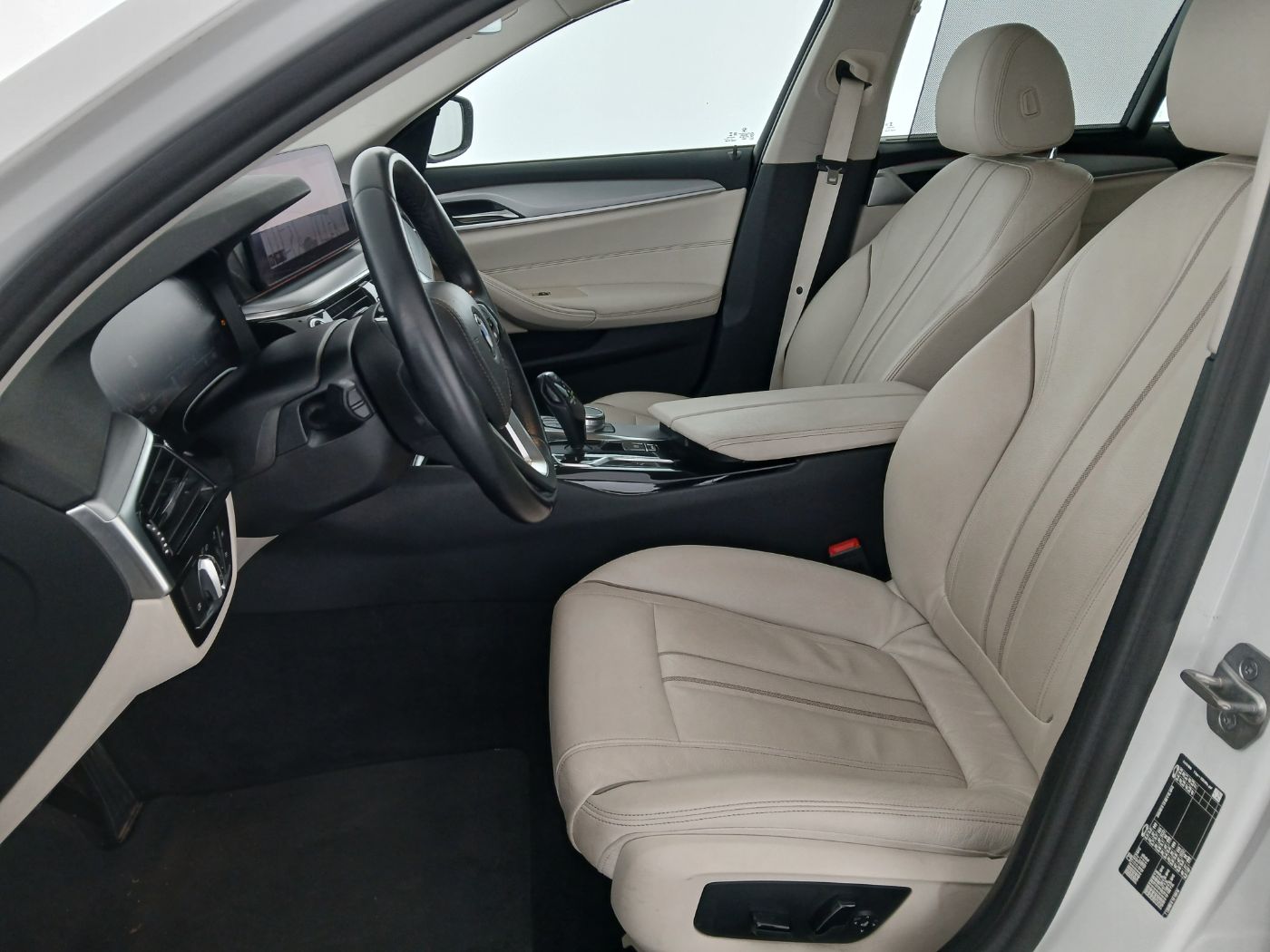 BMW 518d Lim. Aut | Bild 14 von 26