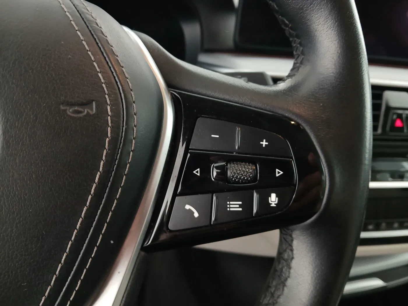 BMW 518d Lim. Aut | Bild 19 von 26