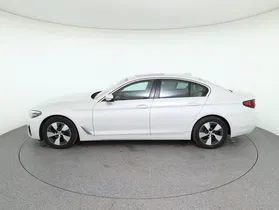 BMW 518d Lim. Aut | Thumbnail 9 von 26