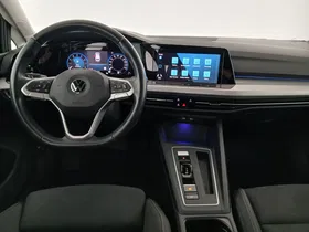 VW Golf VIII Var. 1.0 eTSI Life DSG | Thumbnail 15 von 26