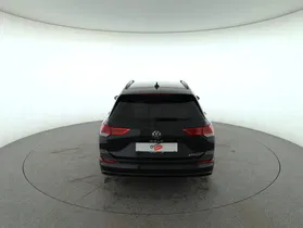 VW Golf VIII Var. 1.0 eTSI Life DSG | Thumbnail 7 von 26