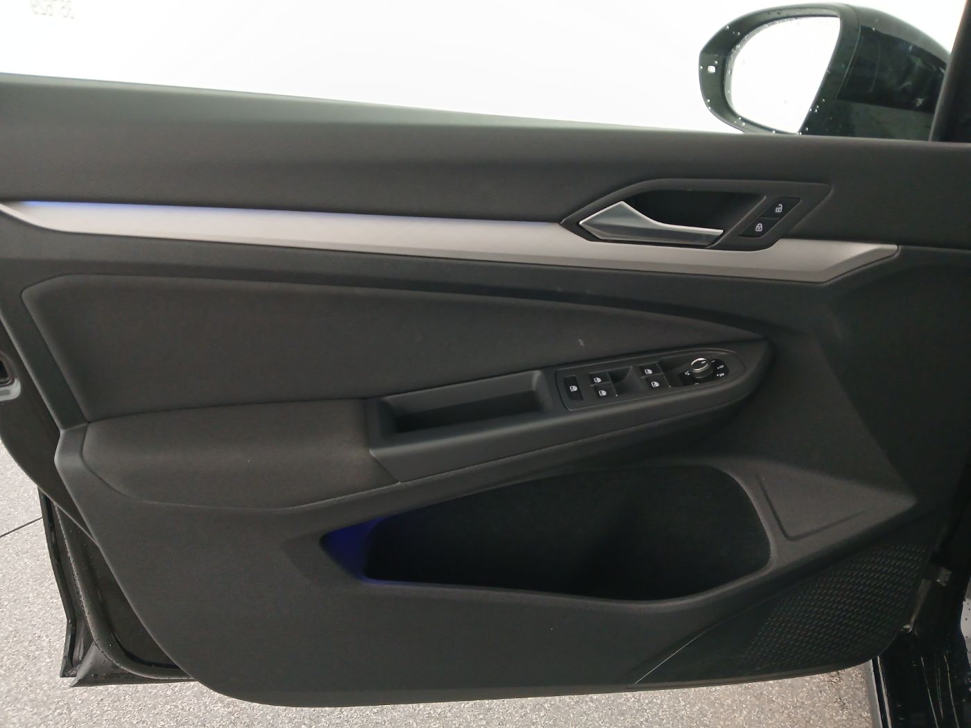 VW Golf VIII Var. 1.0 eTSI Life DSG | Bild 11 von 26