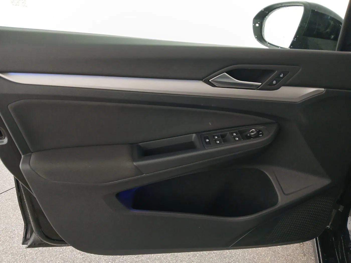 VW Golf VIII Var. 1.0 eTSI Life DSG | Bild 11 von 26