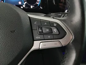 VW Golf VIII Var. 1.0 eTSI Life DSG | Thumbnail 18 von 26