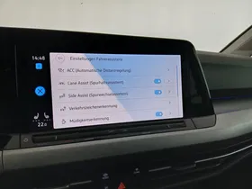 VW Golf VIII Var. 1.0 eTSI Life DSG | Thumbnail 22 von 26