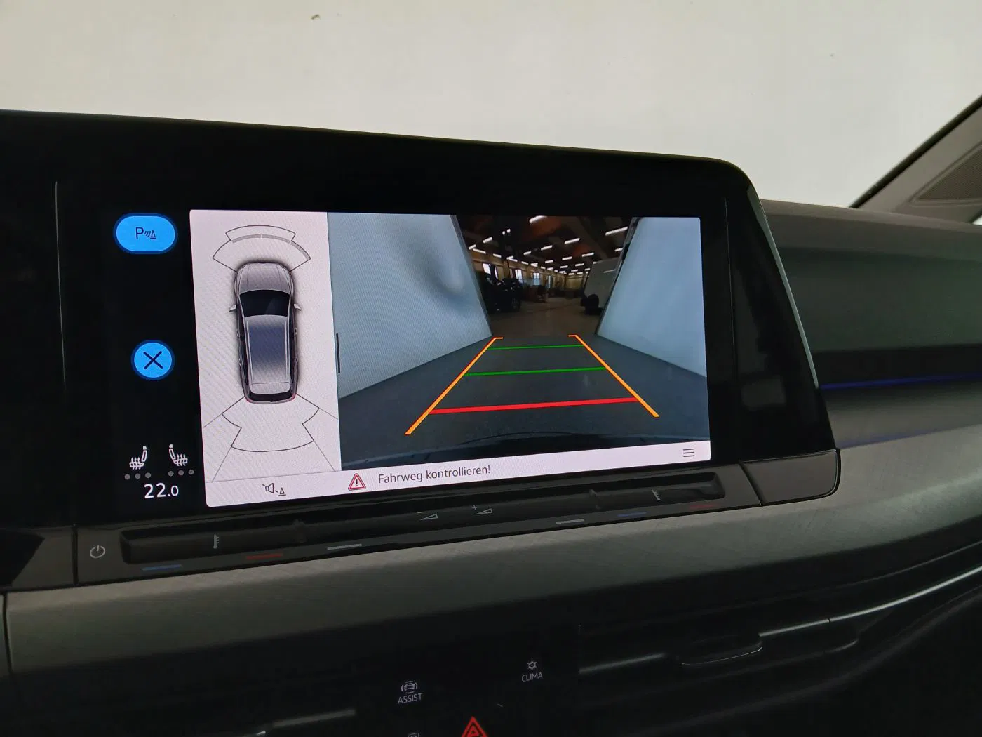 VW Golf VIII Var. 1.0 eTSI Life DSG | Bild 23 von 26