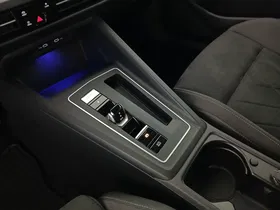 VW Golf VIII Var. 1.0 eTSI Life DSG | Thumbnail 24 von 26