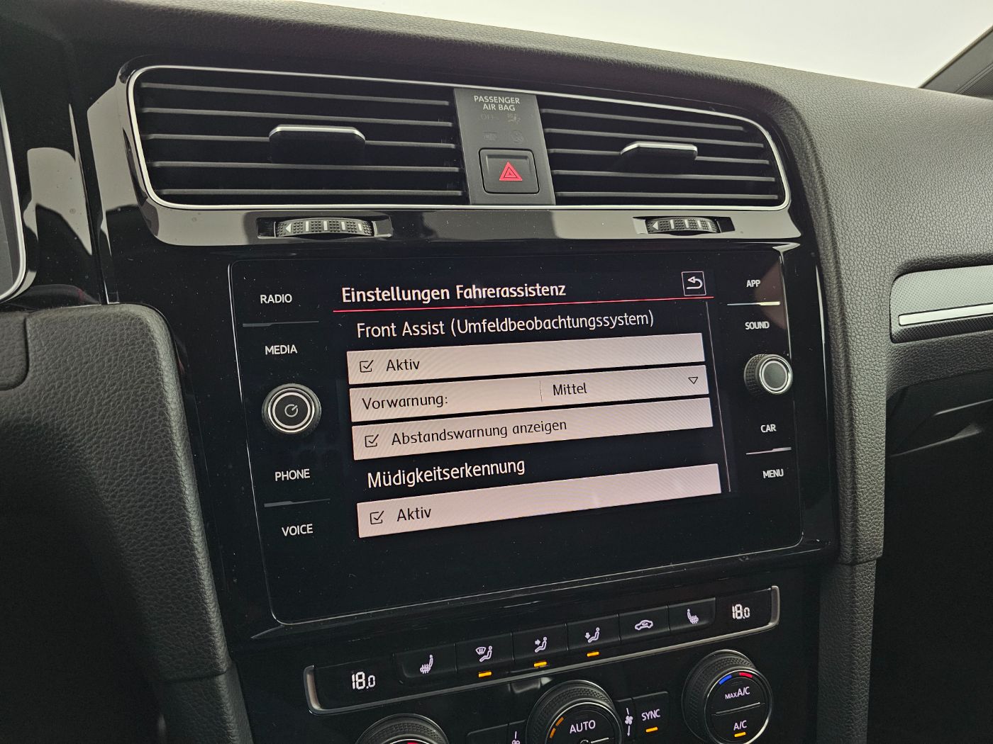 VW Golf VII 2.0 TSI GTI TCR DSG | Bild 21 von 26