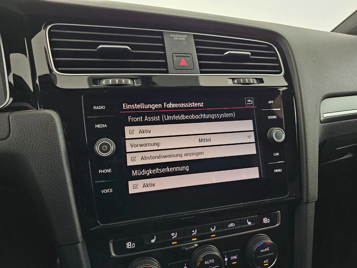 VW Golf VII 2.0 TSI GTI TCR DSG | Bild 21 von 26