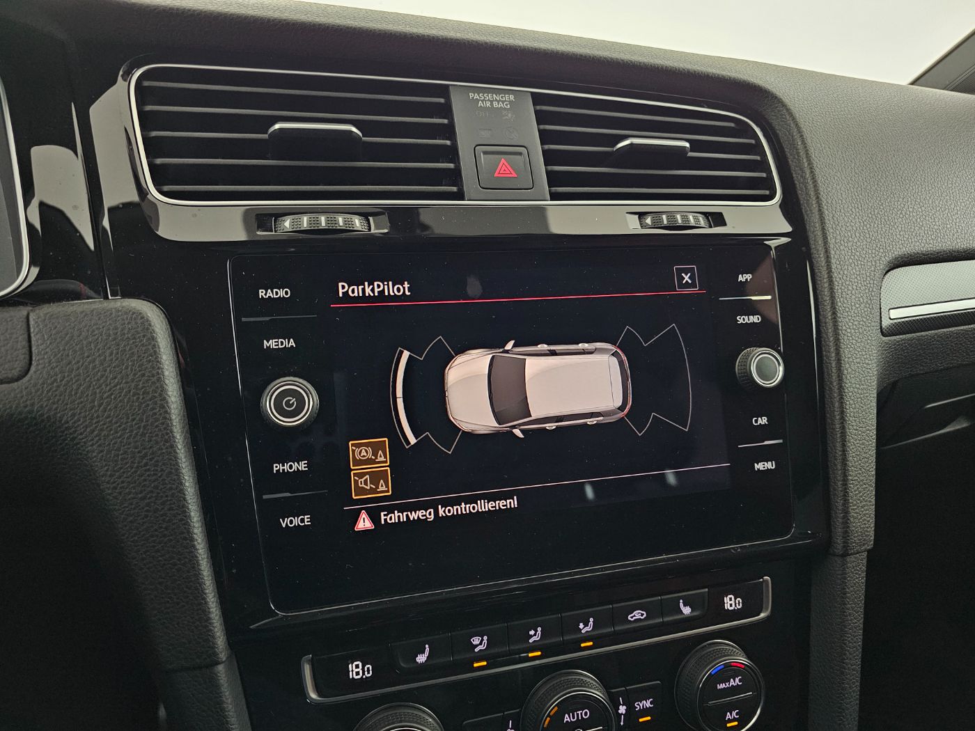 VW Golf VII 2.0 TSI GTI TCR DSG | Bild 22 von 26