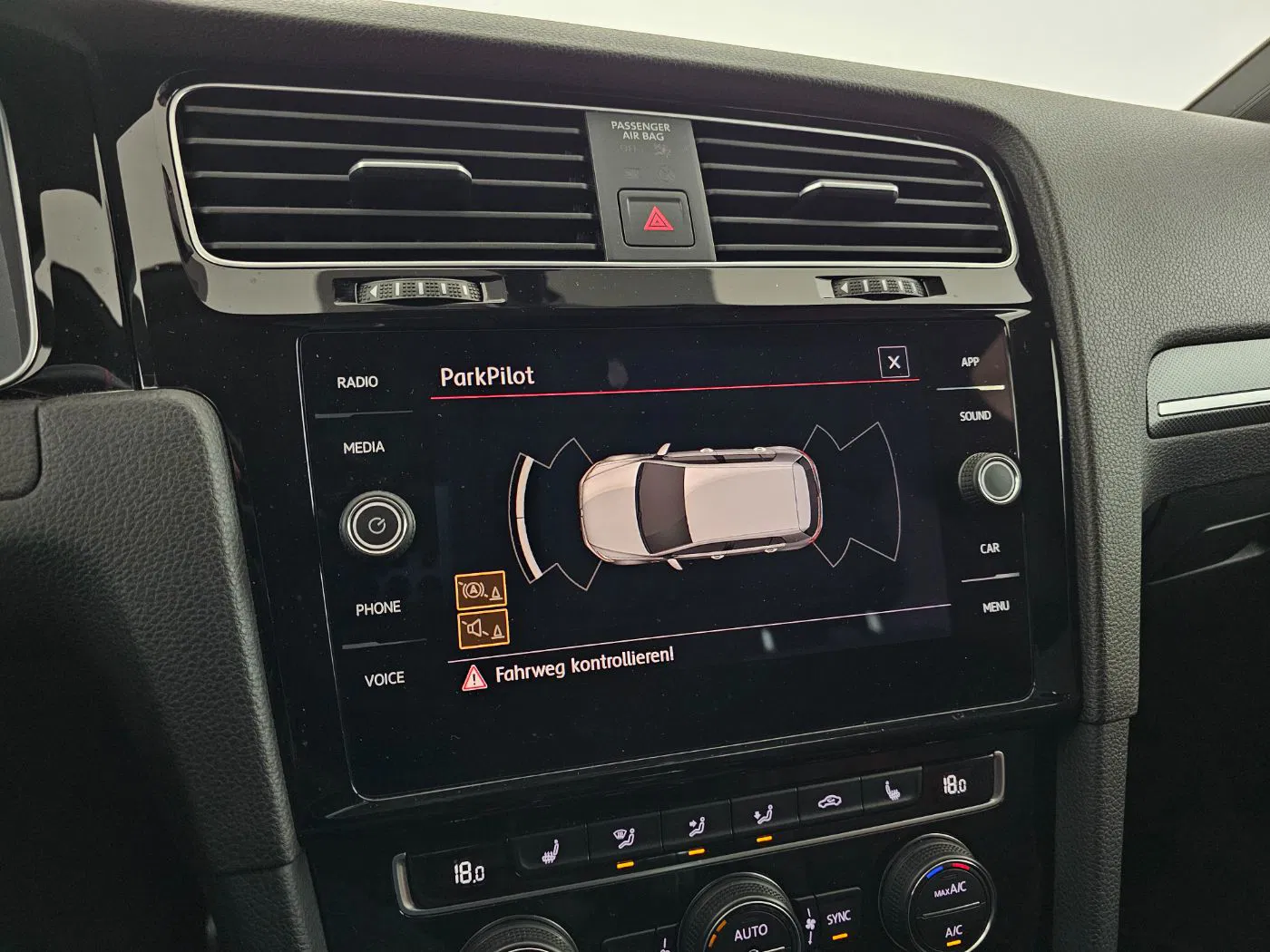 VW Golf VII 2.0 TSI GTI TCR DSG | Bild 22 von 26