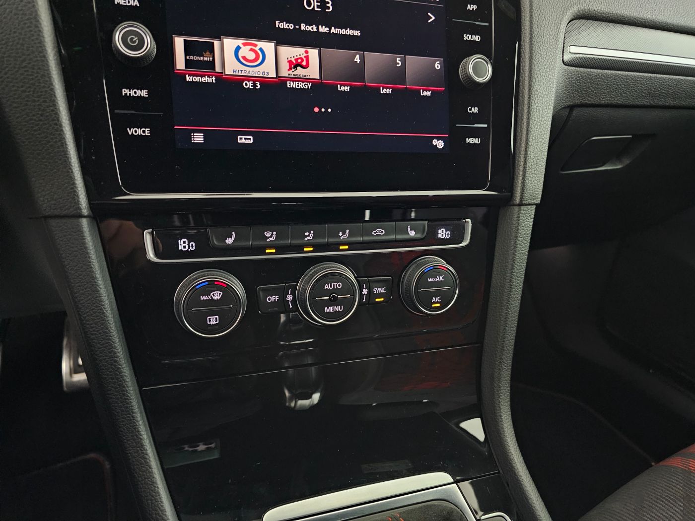 VW Golf VII 2.0 TSI GTI TCR DSG | Bild 24 von 26