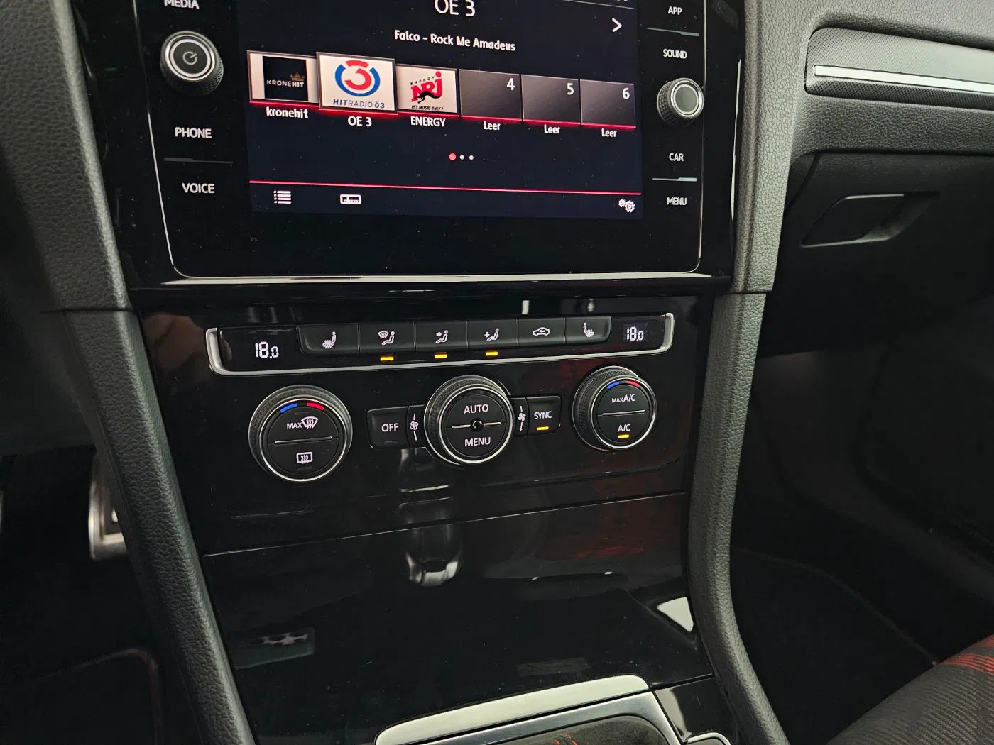 VW Golf VII 2.0 TSI GTI TCR DSG | Bild 24 von 26