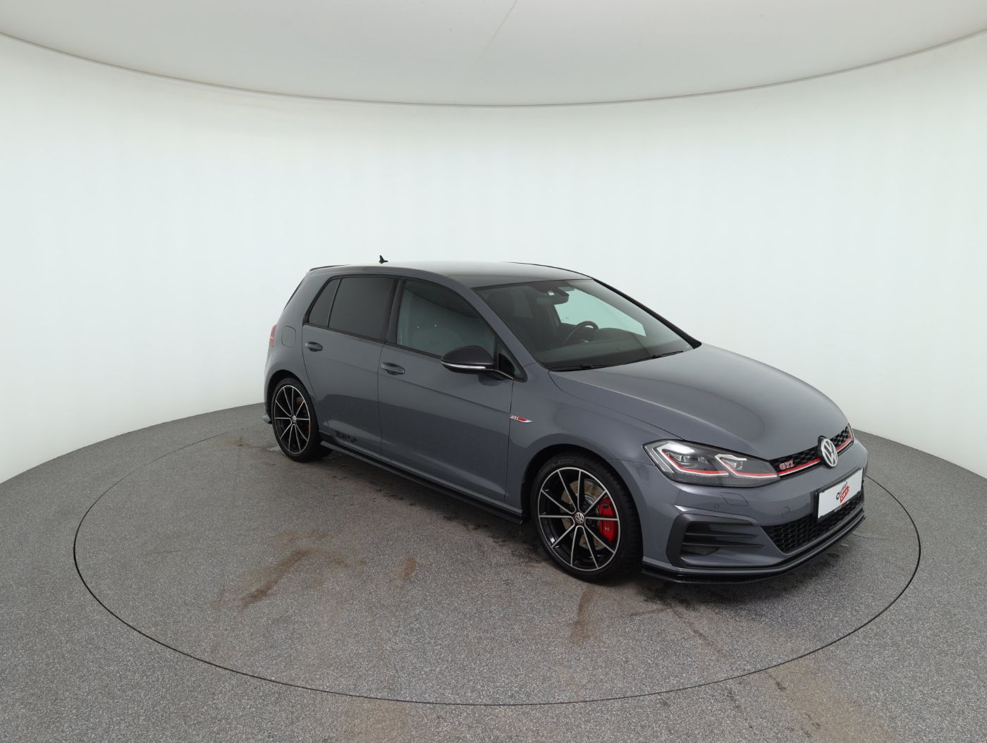 VW Golf VII 2.0 TSI GTI TCR DSG | Bild 4 von 26