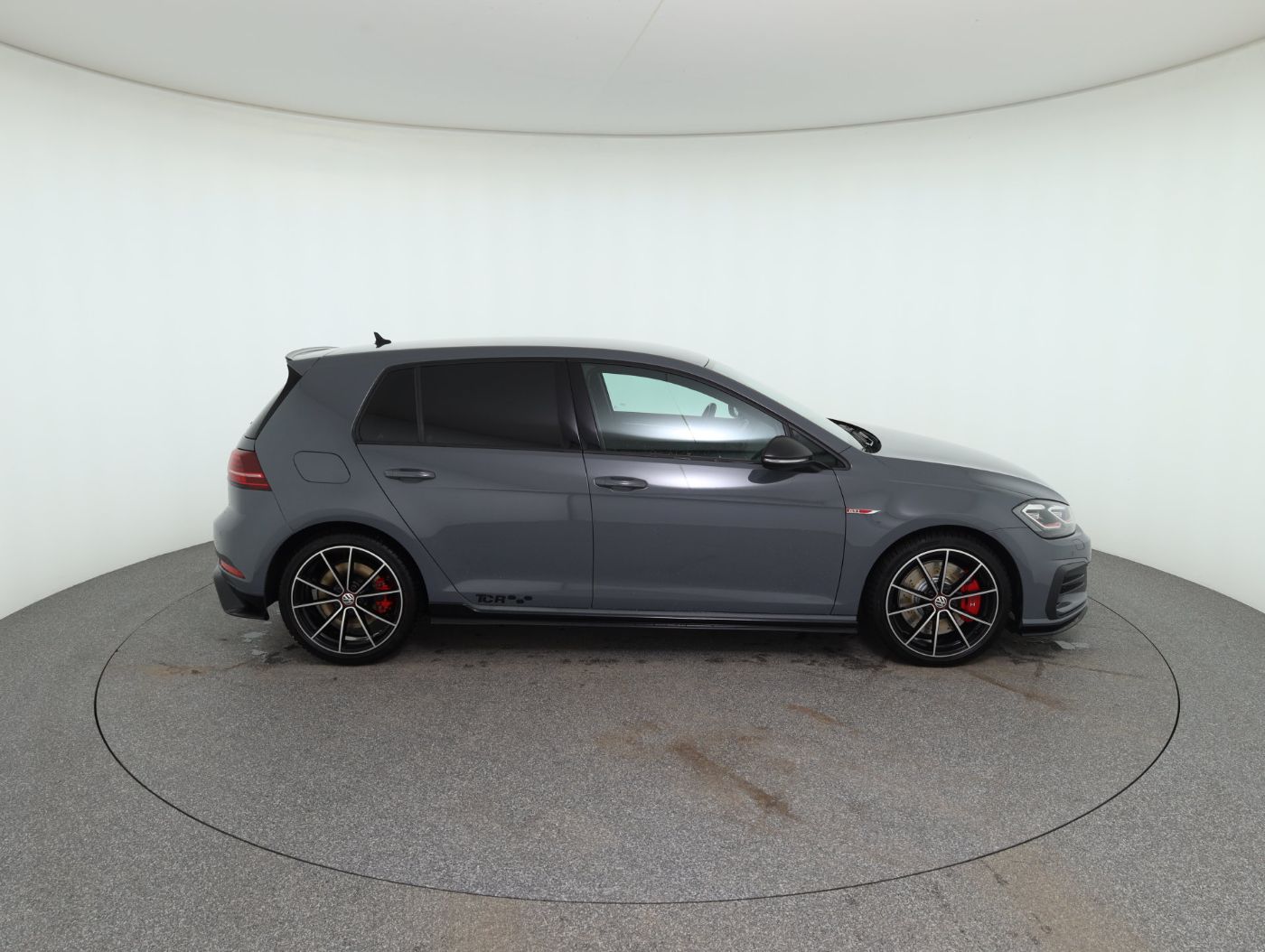 VW Golf VII 2.0 TSI GTI TCR DSG | Bild 5 von 26