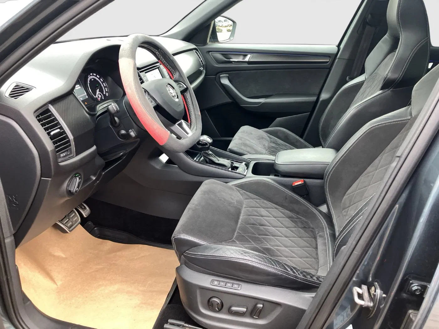 Skoda Kodiaq 2.0 TDI 4x4 Sportl. | Bild 11 von 24