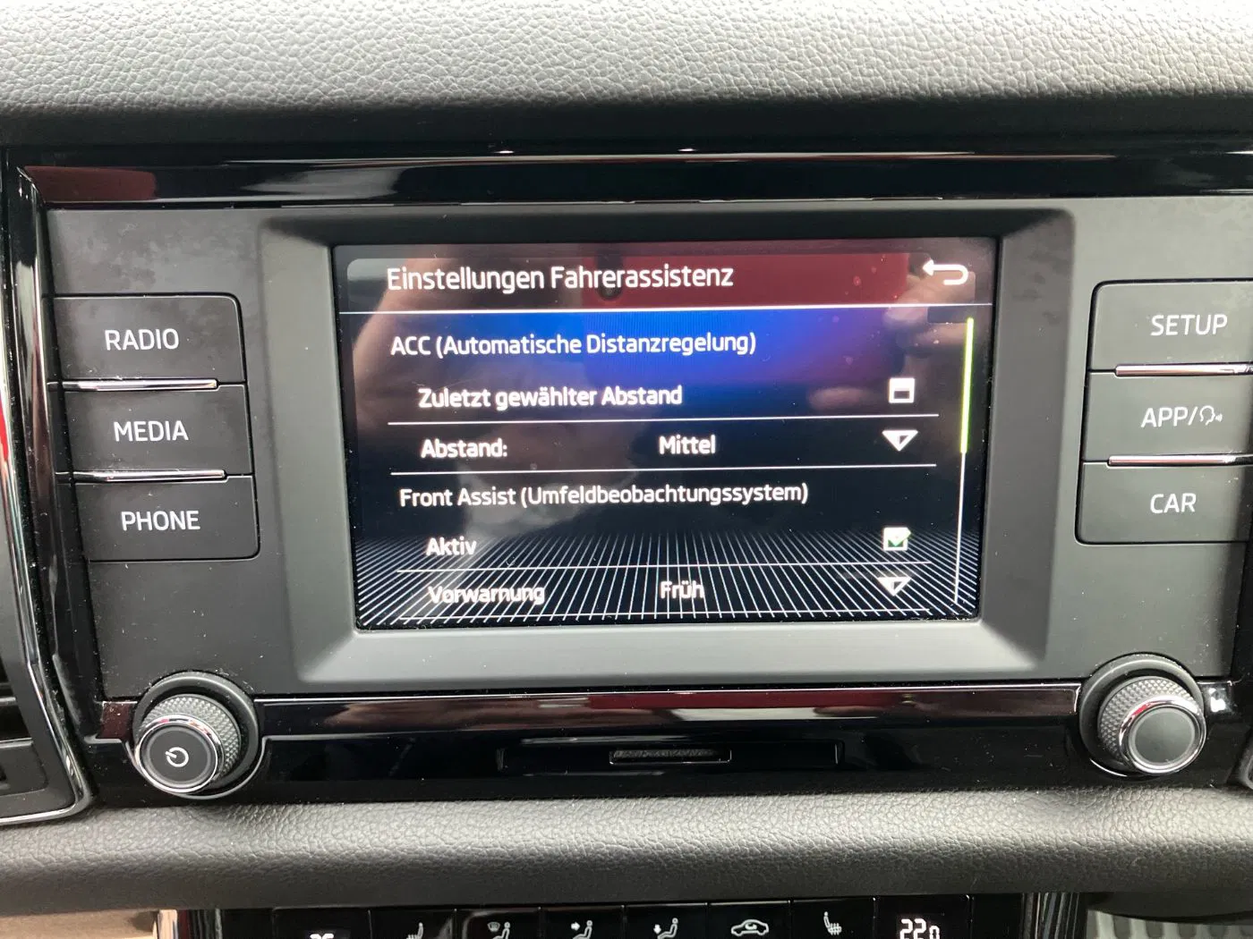 Skoda Kodiaq 2.0 TDI 4x4 Sportl. | Bild 18 von 24