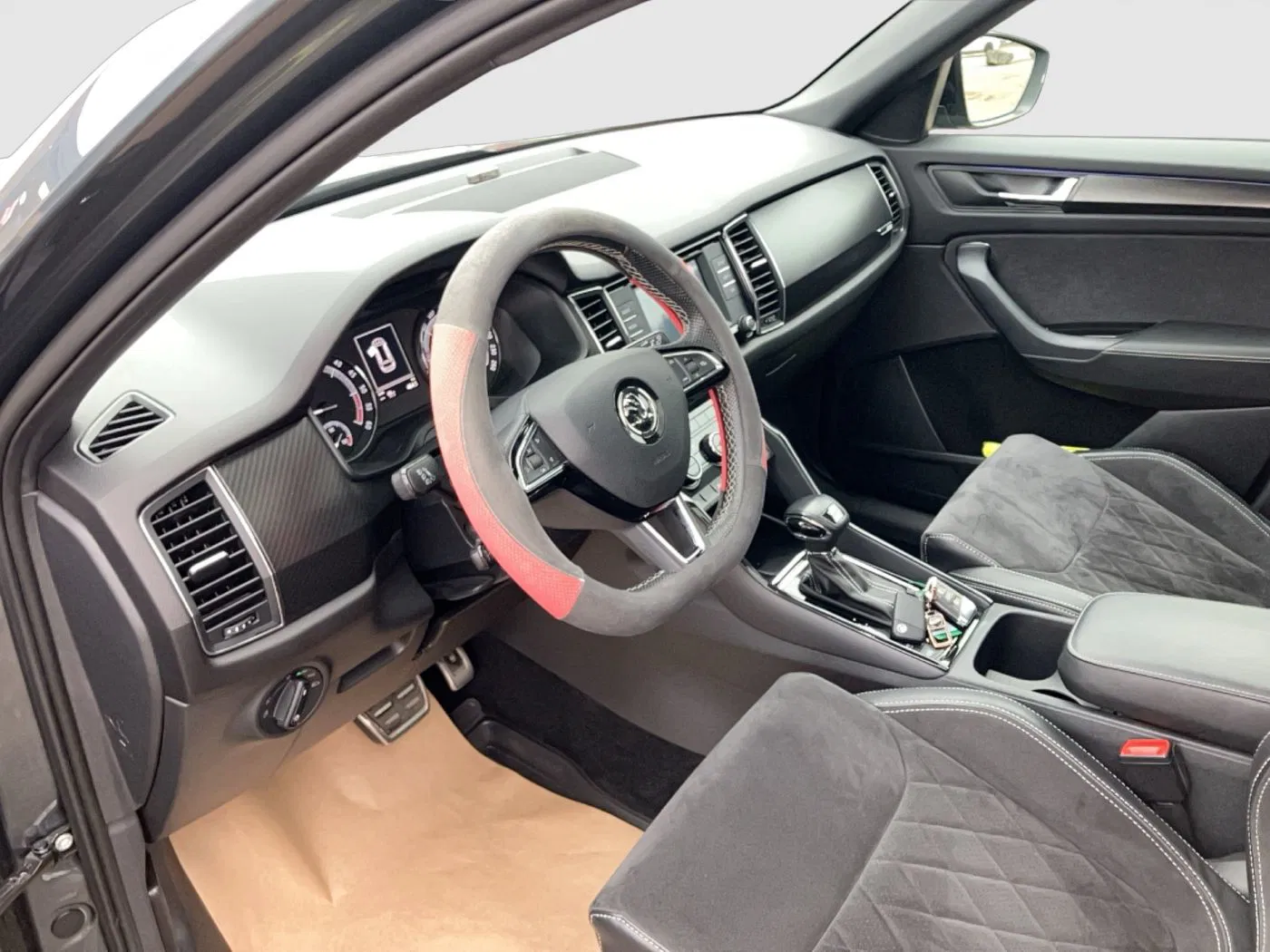 Skoda Kodiaq 2.0 TDI 4x4 Sportl. | Bild 13 von 29