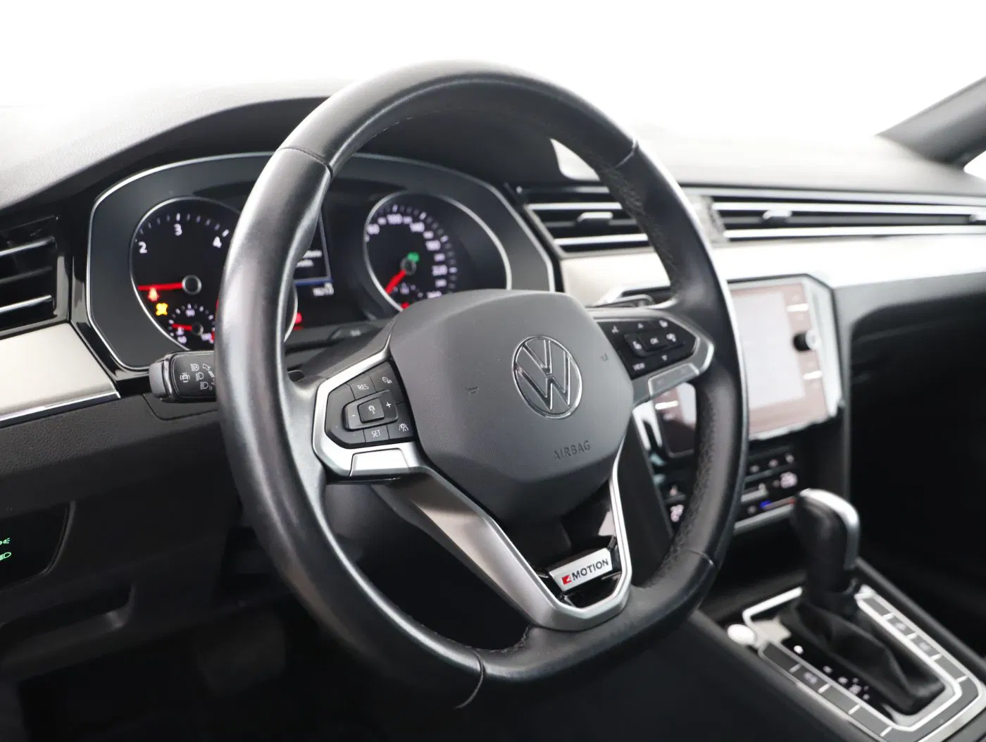 VW Passat Var. 2.0 TDI 4Mot. Eleg. DSG | Bild 11 von 25