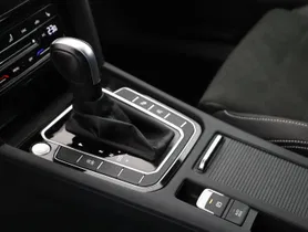 VW Passat Var. 2.0 TDI 4Mot. Eleg. DSG | Thumbnail 15 von 25