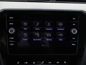 VW Passat Var. 2.0 TDI 4Mot. Eleg. DSG | Thumbnail 20 von 25