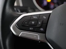 VW Passat Var. 2.0 TDI 4Mot. Eleg. DSG | Thumbnail 16 von 25