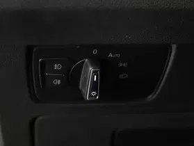 VW Passat Var. 2.0 TDI 4Mot. Eleg. DSG | Thumbnail 9 von 26