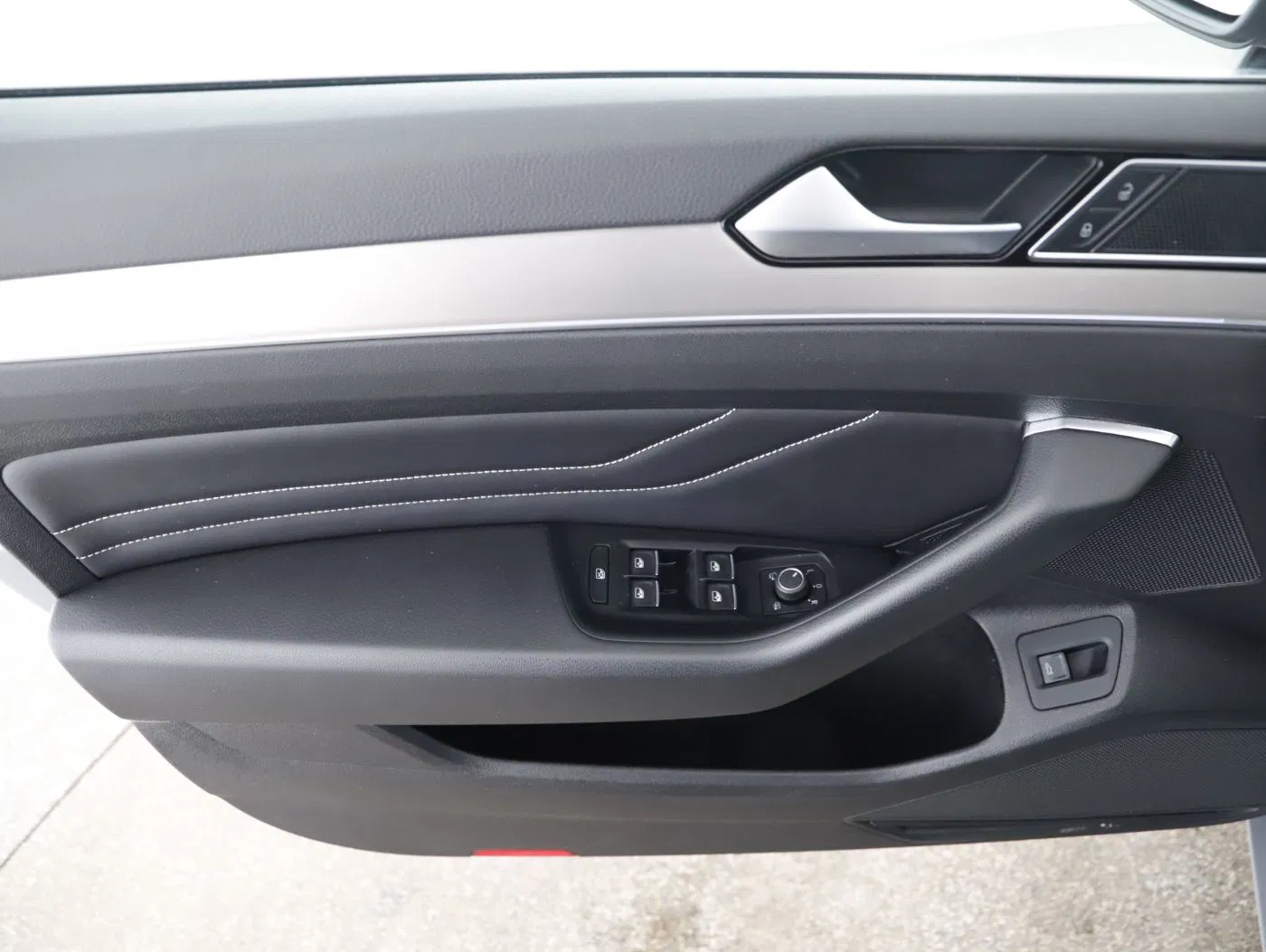 VW Passat Var. 2.0 TDI 4Mot. Eleg. DSG | Bild 10 von 26