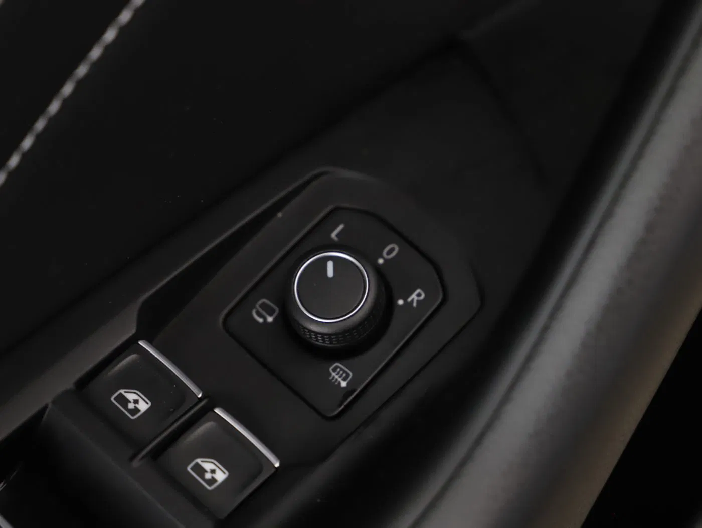 VW Passat Var. 2.0 TDI 4Mot. Eleg. DSG | Bild 11 von 26