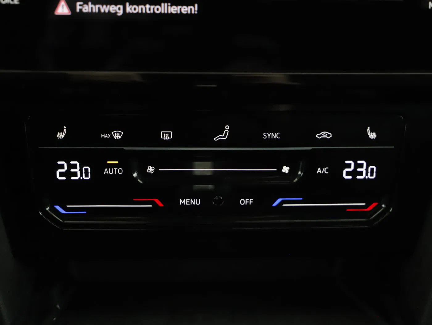 VW Passat Var. 2.0 TDI 4Mot. Eleg. DSG | Bild 20 von 26