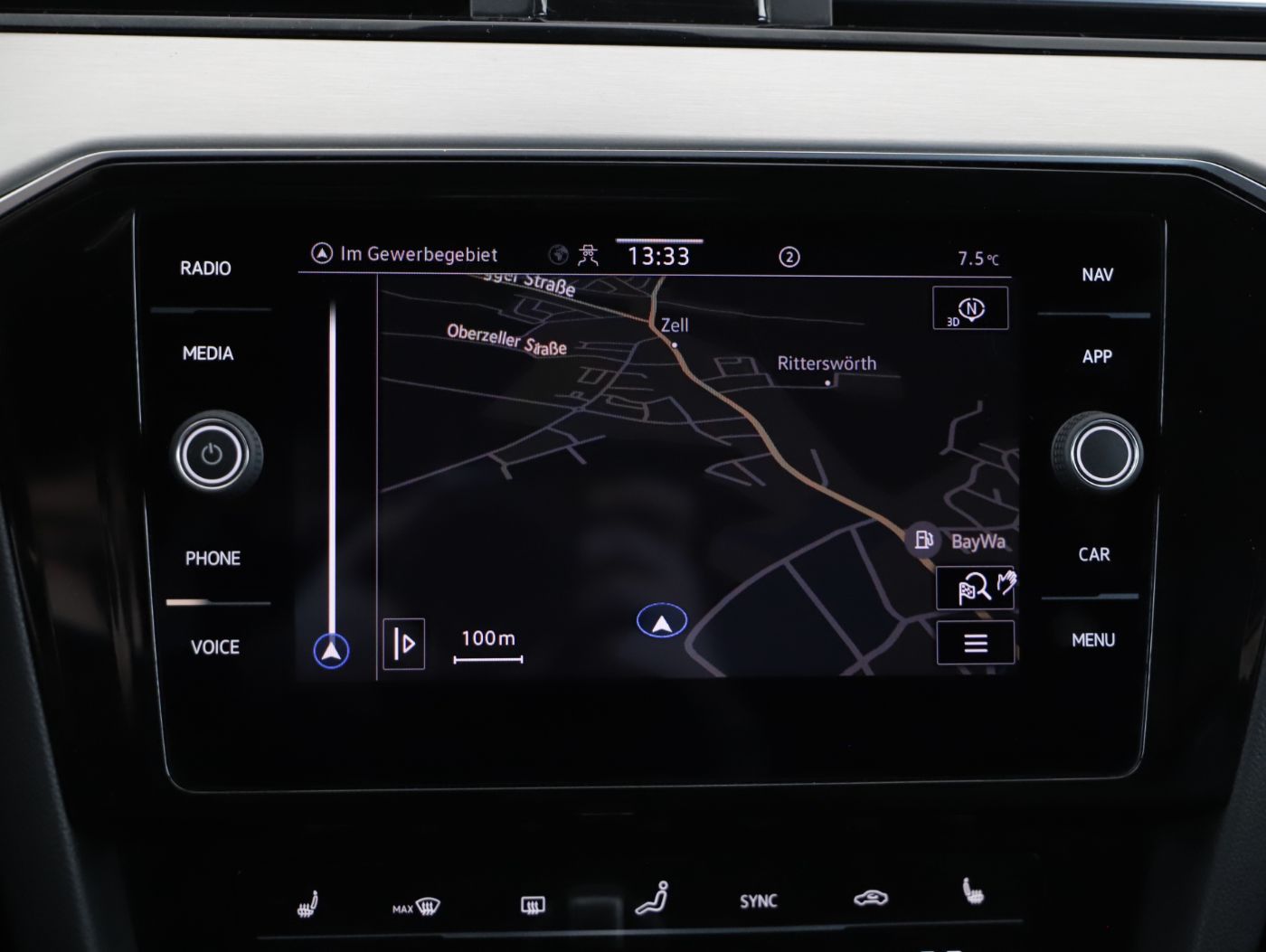 VW Passat Var. 2.0 TDI 4Mot. Eleg. DSG | Bild 22 von 26