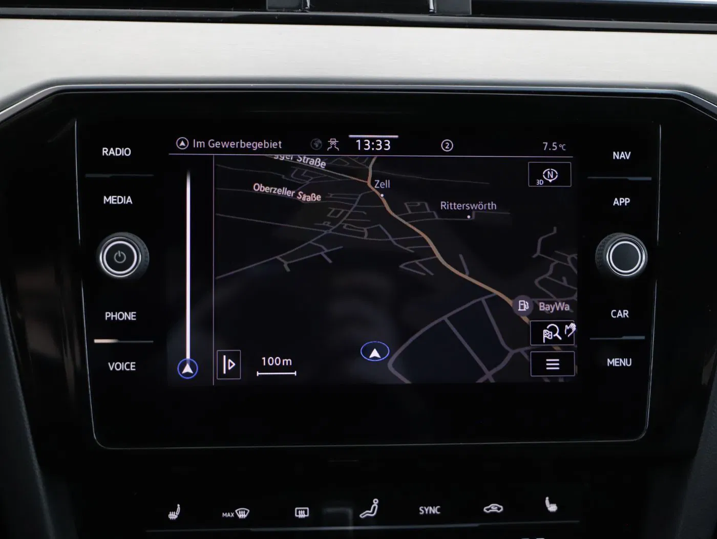 VW Passat Var. 2.0 TDI 4Mot. Eleg. DSG | Bild 22 von 26