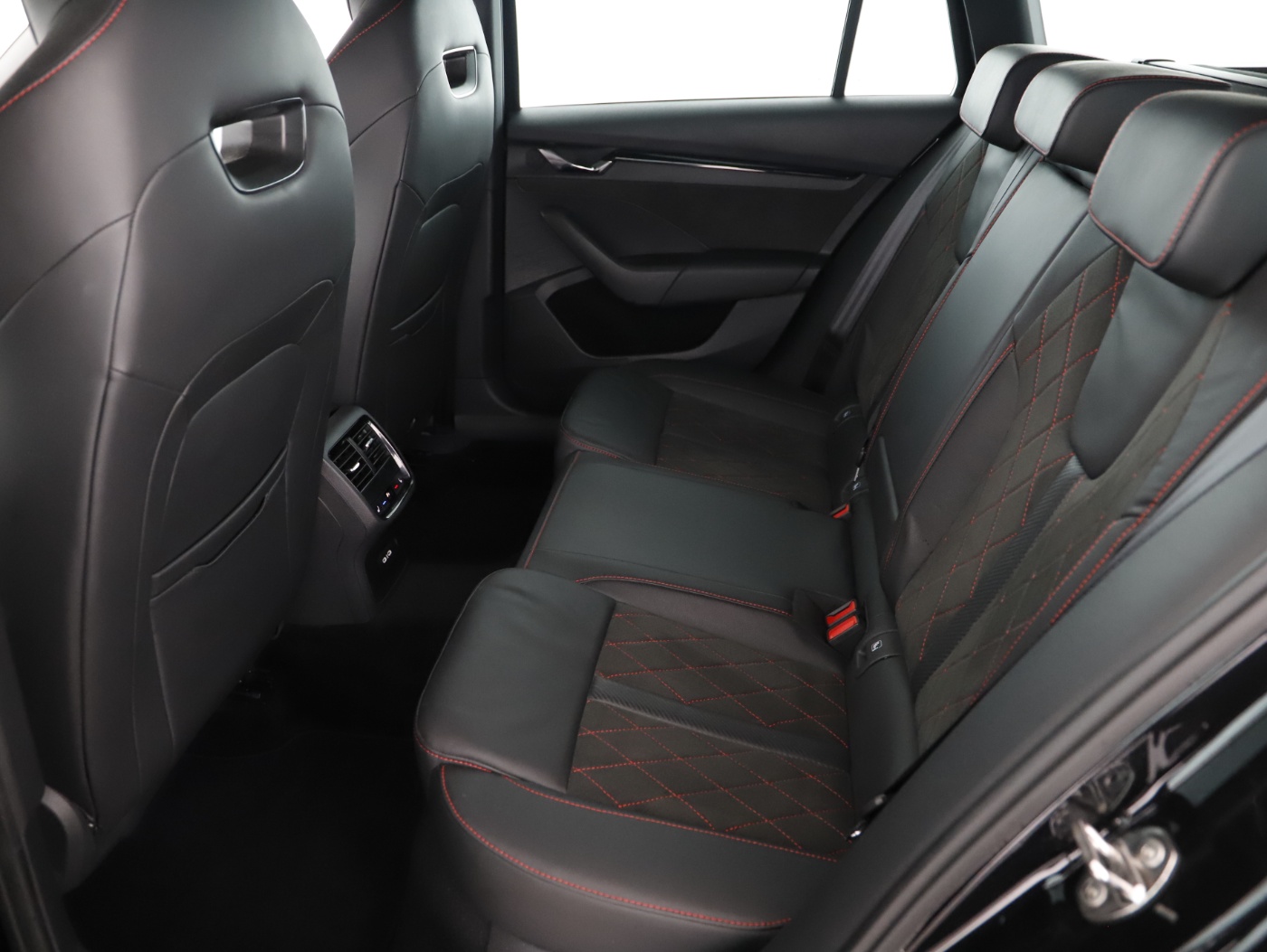 Skoda Octavia 2.0 TDI RS 4x4 | Bild 5 von 25