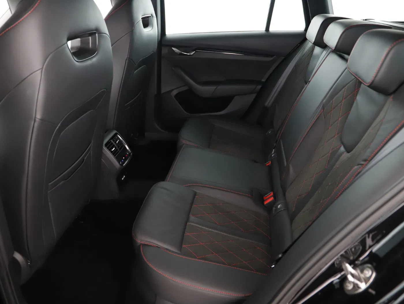 Skoda Octavia 2.0 TDI RS 4x4 | Bild 5 von 25